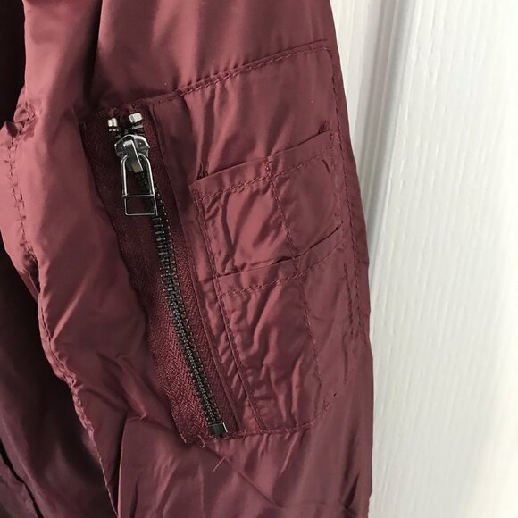 H&M NWOT LOGG Men's Nylon Bomber Jacket XS - Picture 3 of 4